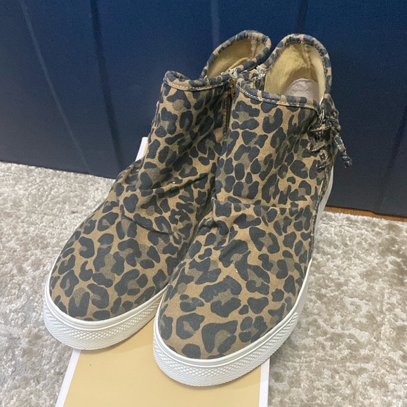 Very G Womens high top ankle platform sneakers - Picture 2 of 8